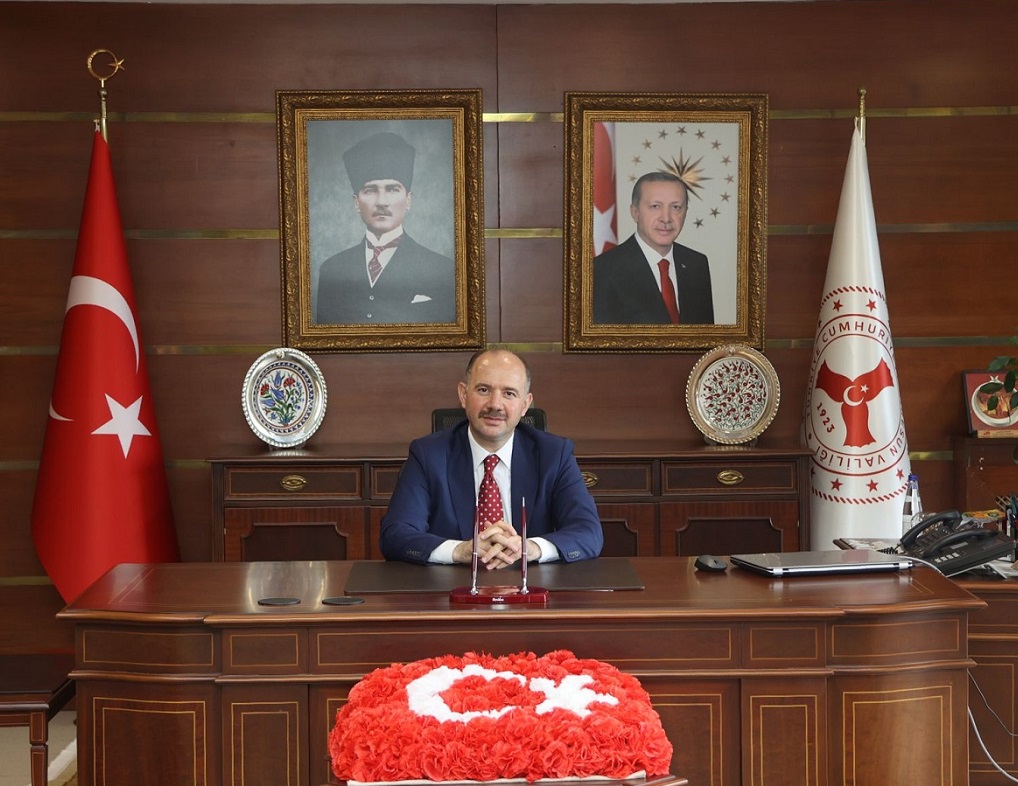 Sayın Valimiz Mehmet Fatih Serdengeçti'nin Kurban Bayramı Kutlama Mesajı
